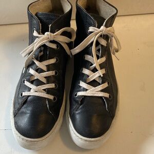 Paul Green lace up high tops women’s sneakers. Black leather. Rubber soles.